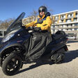 Mann auf einem Motorroller