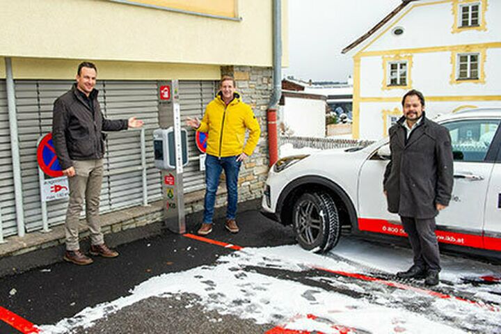 Ladestation
Mutters 
IKB