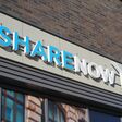 share now, sharenow, carsharing, autovermietung, auto, fahrzeug, verleih, vermietung, unternehmen, firma, car, sharing, autoverleih, leihwagen, leihauto, mietauto, mietwagen, anbieter, gebäude, fassade, schrift, schriftzug, logo, zeichen, symbol, firmenzeichen, app, verleihdienst, verleihservice, verleihfirma, mobilität, mobil, flexibel, miete, leihe, verleihsystem, angebot, berlin, deutschland