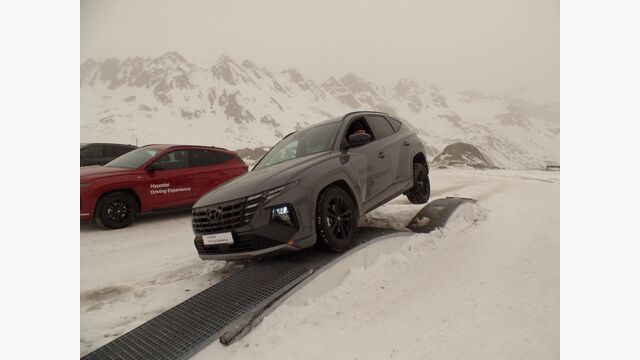 Hyundai Winter Driving Experience