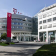 08.08.2016 Bonn Zentrale Deutsche Telekom AG/ Aussenaufnahme magenta Stele Freigabe nur fuer redaktionelle Verwendung !