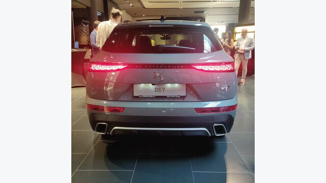 DS 7 Performance 
Crossback 
Analoguhr 
DS Automobiles
Interieur