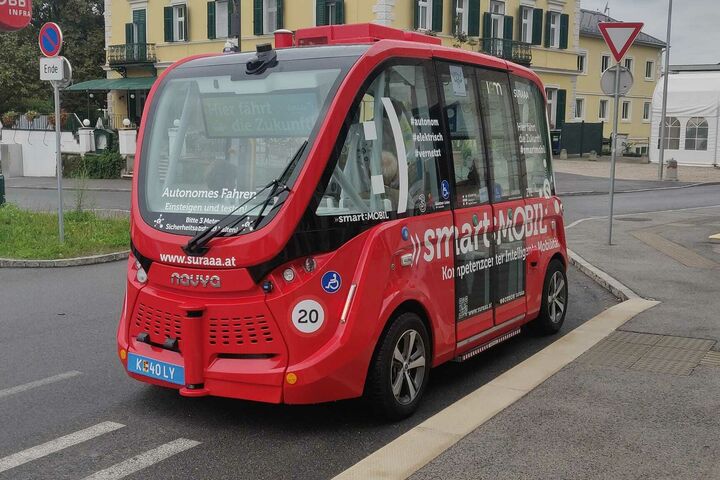 Autonomous Driving 
Automatisiertes Fahren 
Shuttle