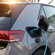 wallbox, auto, laden, stecker, ladesäule, typ2, e-auto, ccs, elektromobilität, infrastruktur, ladeinfrastruktur, ladenetz, eauto, fahrzeug, e, zukunft, elektrisch, strom, batterie, sonne