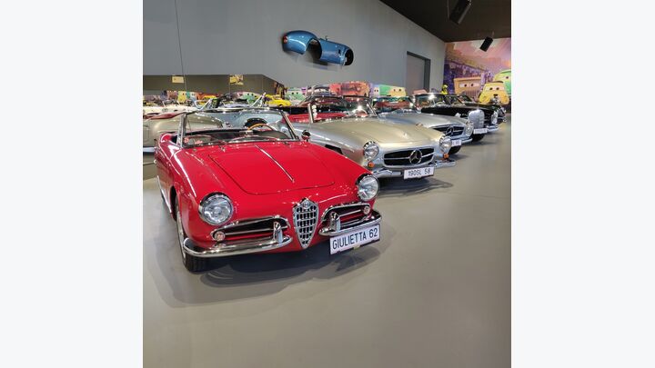 Hertz Classics 
Autovermietung