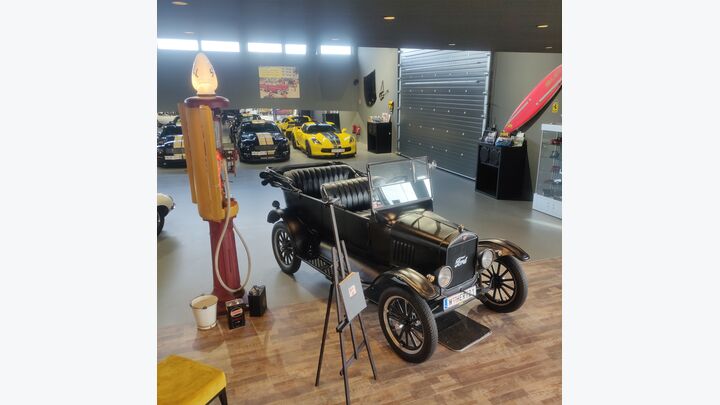 Hertz Classics 
Autovermietung