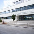 Eingang zum Gebäude der BMW Group austria.