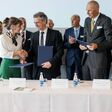 (v.l.) Tanja Mohorič, Direktorin Automotive Cluster of Slovenia; Robert Golob, slowenischer Ministerpräsident; Iztok Seljak, Direktor der Hidria Holding und GREMO Koordinator