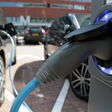 e-auto elektroauto stecker mennekes kabel ladekabel ladestation i3 ladedeckel ladung ladevorgang elektromobilität elektrofahrzeug e-fahrzeug e-mobilität e-mobility e-station stromtankstelle stromladung tanke e-tankstelle bmw tesla niederlande rotterdam
