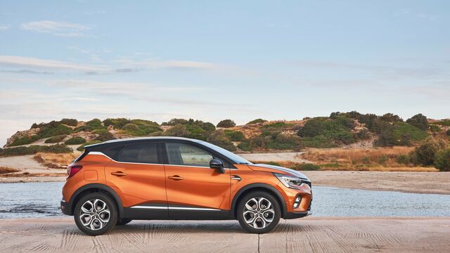 Photos Exterior Passenger Cars Static On location Renault Captur Vehicles