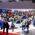 Messebesucher auf der Vienna Autoshow