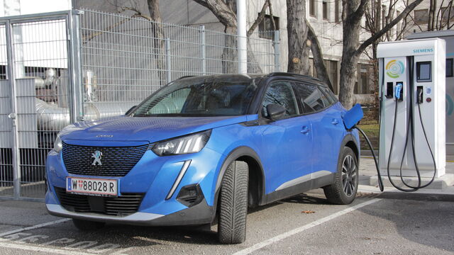 Peugeot e-2008