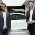 (v.li): Jakob Zadmard, COO Alveri und Thomas Hörmann, Managing Director Polestar Austria mit dem Neuen Polestar 3