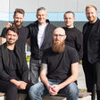 V. l. n. r.: Julian Wolter, CSO, Maximilian Renoth, COO, Auto-Abo-Pionier Gert Schaub, Fabian Hagen, CTO, Konstantin Stenzel, CMO, und Daniel Garnitz, CEO der FAAREN Group GmbH
