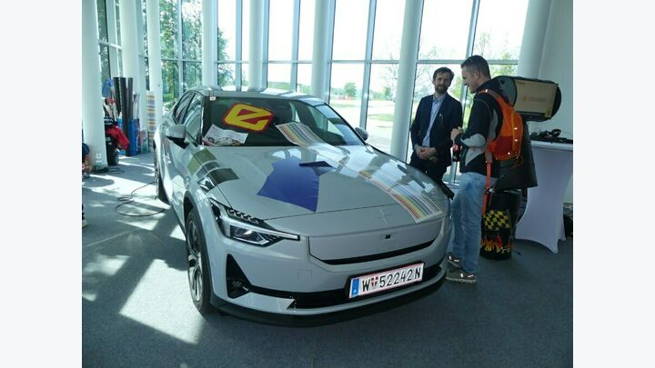 Großes Besucherinteresse an Ebinger Autofolien