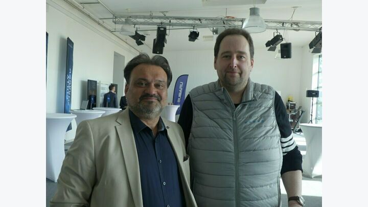 (v.l.) Michael Närr, Fuhrparkleiter NÖ Versicherung und Vorstandsmitglied Fuhrparkverband Austria, und Dietmar Rath, Key Account Manager Finance & Insurance bei Volvo Car Austria