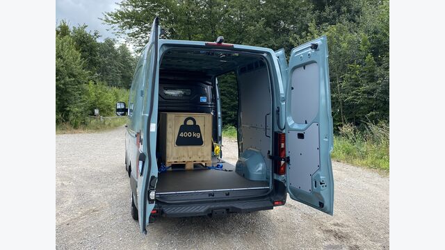 Er bietet eine Nutzlast von bis zu 1.625 kg.