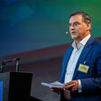 Michael Steiner, Forschungsvorstand des Volkswagen Konzerns, sagte beim diesjährigen Internationalen Motorensymposium in Wien: „Die Batteriezelle ist das Herz der Elektromobilität.“