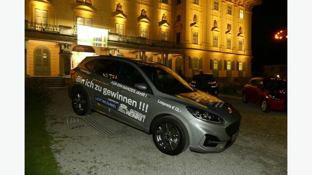 Zu gewinnen gab es einen Ford Kuga für ein Jahr.