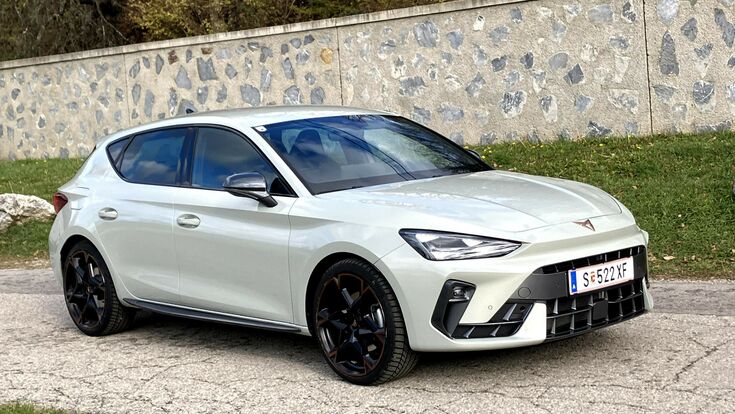 © WEKA Industrie Medien GmbH Ein optischer Leckerbissen, der aber auch Leistung und Komfort bietet – der Cupra Leon.