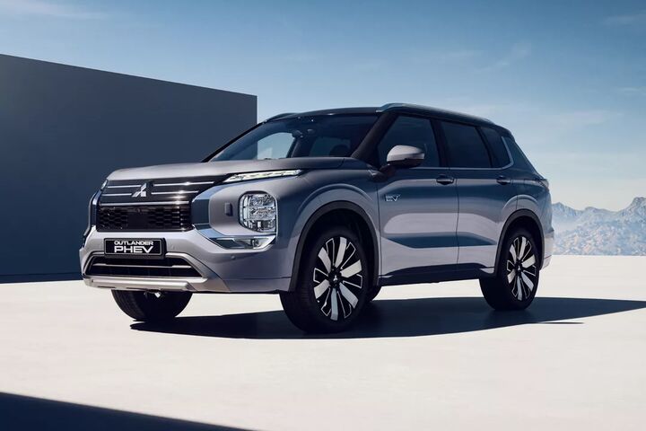 Die Einführung des neuen Outlander Plug-in Hybrid markiert die Verlängerung der bestehenden fünfjährige Werksgarantie.