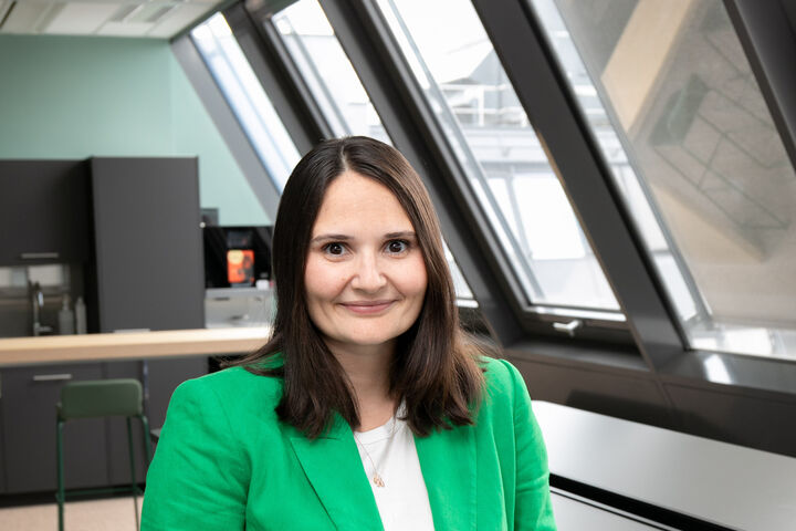 Business Gespräch mit Mazda Rainer / Stephanie Ernst in der Kurier-Lounge, am 04.07.2024
