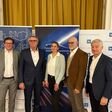 Dr. Christian Pesau, GF Arbeitskreis der Automobilimporteure in der IV, Günther Kerle, Sprecher der österreichischen Automobilimporteure, Brigitte Allex, Bereichsleiterin für Kraftfahrzeuge und Straßenverkehrssicherheit bei Statistik Austria, Komm.Rat Klaus Edelsbrunner, Obmann Bundesgremium Fahrzeughandel, und Mag. Franz Weinberger, Sprecher der österreichischen Nutzfahrzeugimporteure