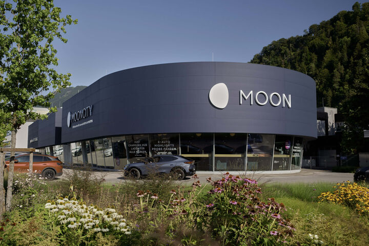 Moon Power Gebäude