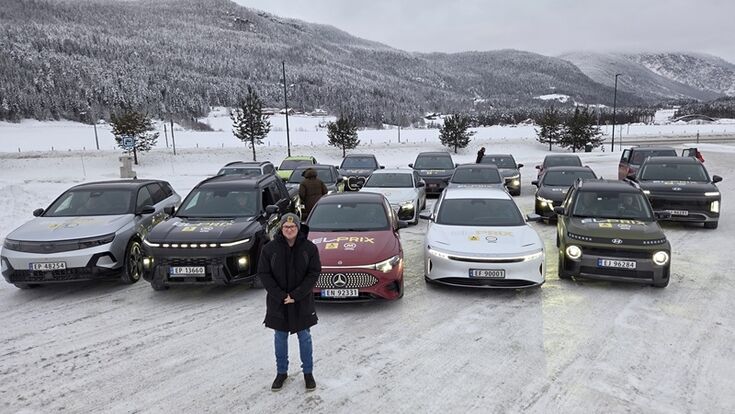 ÖAMTC Techniker Florian Merker beim El Prix E-Auto Test in Norwegen.