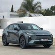 Schnittig, leistungsstark und praktisch, so geht der Toyota C-HR+ an den Start.
