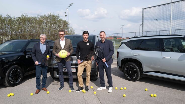 (v.l.): ÖTV-Geschäftsführer Wirtschaft Thomas Schweda, Harald Hölzl, President & CEO Kia Austria, ÖTV-Sportdirektor und Davis-Cup-Kapitän Jürgen Melzer, Herbert Hönigmann, Geschäftsführer Autohaus Hönigmann