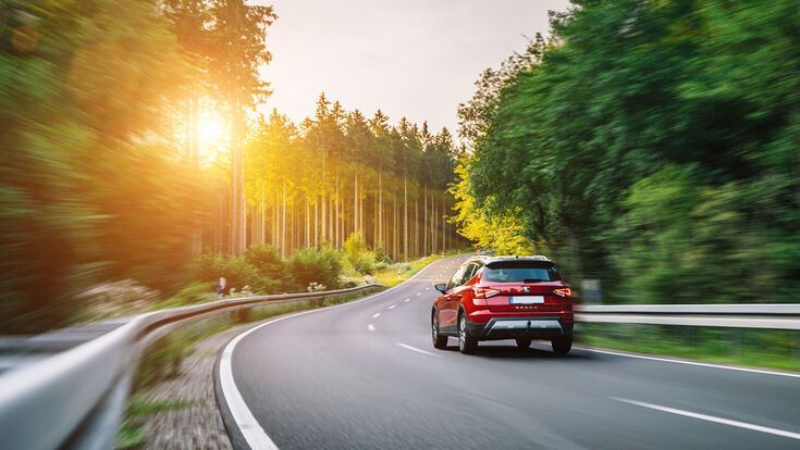 eFuels, Verbrenner-Aus und Europas Industrie-Zukunft: Experten fordern Kurskorrektur bei EU-Autopolitik