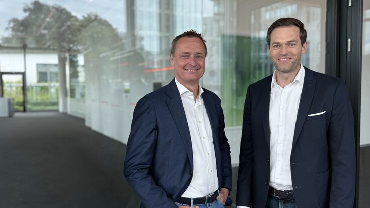 Eine starke Partnerschaft: Remco Slik, CEO von MKB Brandstof (links), und Sven Mehringer, Managing Director bei DKV Mobility