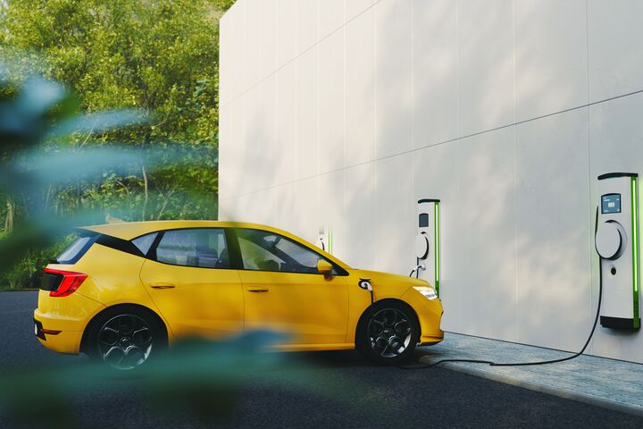 DKV Mobility baut sein E-Mobilitätsportfolio in europäischen Kernmärkten weiter aus.