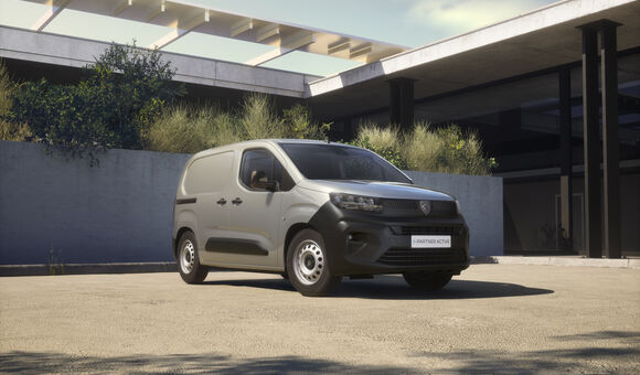 Zum Jubiläum schickt Peugeot den Partner Active an den Start.